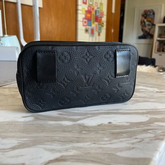 Louis Vuitton Soft Pochett Volga Black Monogram Embossed Leather Belt Bag Clutch - Picture 6 of 12